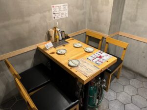スミビトケムリ ＿神田店店内